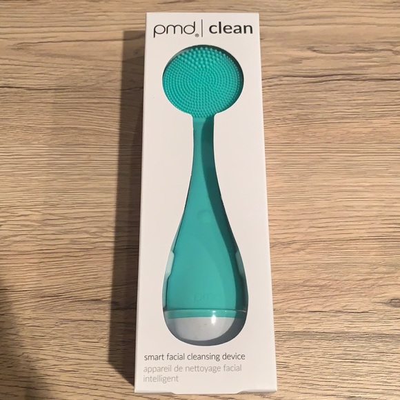 Brand New PMD Clean Smart Facial Cleansing Device - Picture 1 of 5